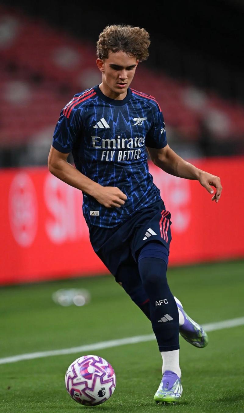 【早报】今晚对阵乌兹别克斯坦！U23小伙子们加