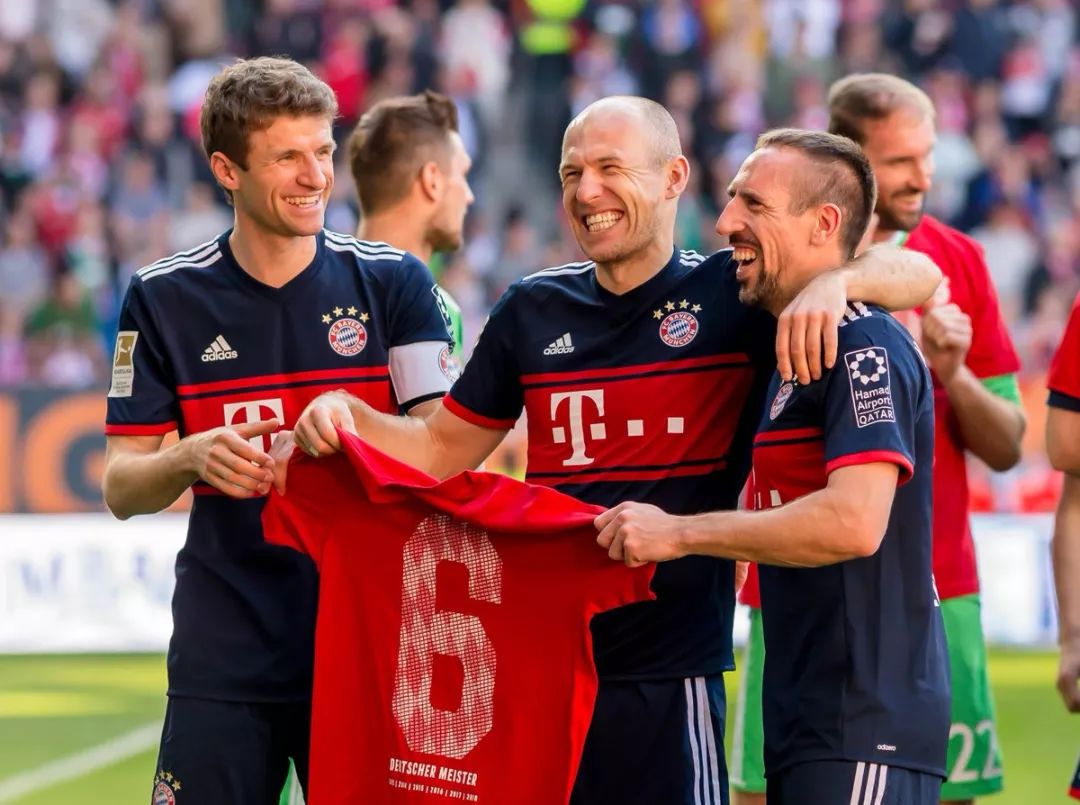 复仇老鹰！湖人一战创2大神迹，詹姆斯狂轰31+9+10，东契奇队史第一